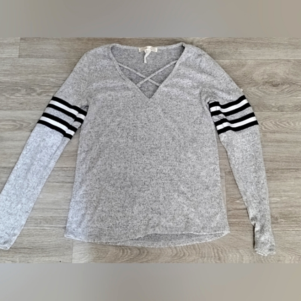 GAZE grey  blouse and sweater with cross cross chest makes size S medium.